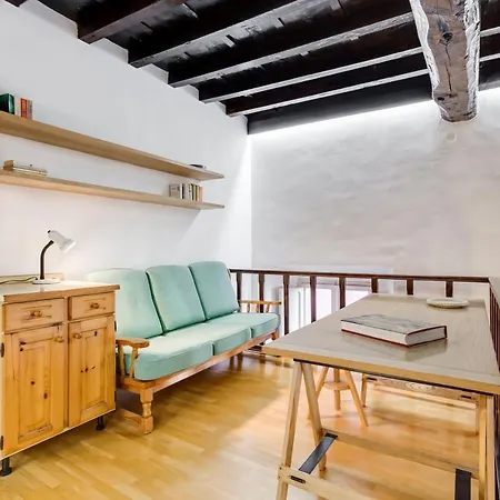 Rustic Apt In Trastevere 公寓